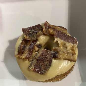 Five Daughters Bakery - King Kong donut - Bakeries Near Me - Franklin, Tennessee