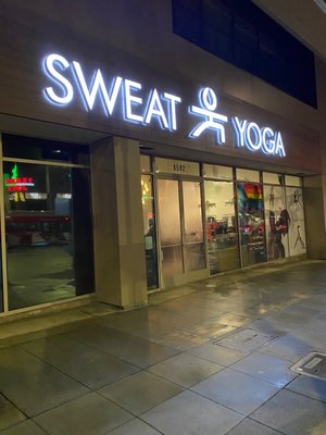 Sweat Yoga West Hollywood by null