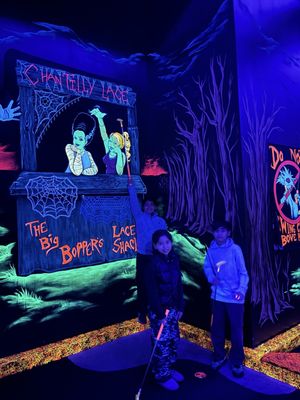 Monster Mini Golf Chantilly by null