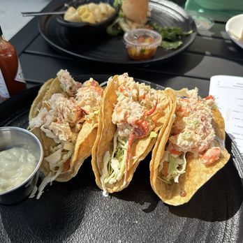 Vault 232 - Lobster tacos - Seafood Near Me - Lake Zurich, Illinois