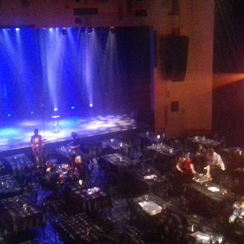 Le Club - Vue du balcon - Comedy Clubs Near Me - Brossard, Quebec Le Club - Vue du balcon - Comedy Clubs Near Me - Brossard, Quebec