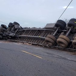 Carl's Towing Service & Repair - Semi recovery