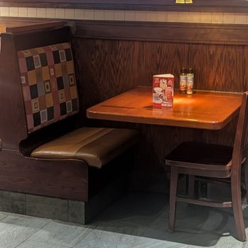 Red Lobster - Dining Booth - Seafood Near Me - Carle Place, New York Red Lobster - Dining Booth - Seafood Near Me - Carle Place, New York