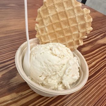 The Hyppo - Vanilla ice - Desserts Near Me - Saint Petersburg, Florida