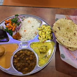 Rajdhani Sweets & Restaurant - Veg Thaali with Roti