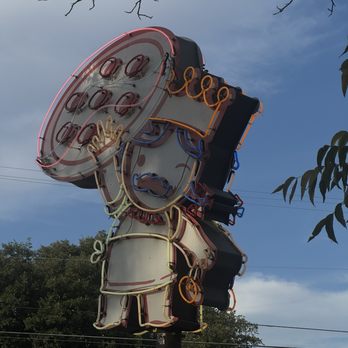 Home Slice Pizza - Pizza Near Me - Austin, Texas