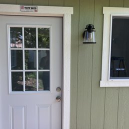 Outdoor sconce installed