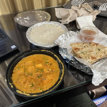 Royal Kitchen - Paneer Matter and garlic naan. - Indian Near Me - Cockeysville, Maryland Royal Kitchen - Paneer Matter and garlic naan. - Indian Near Me - Cockeysville, Maryland