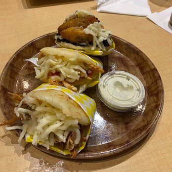 Fruit Paradise - Trio of small arepas: criolla, catira chicken, and country pork - Ice Cream & Frozen Yogurt Near Me - Chicago, Illinois