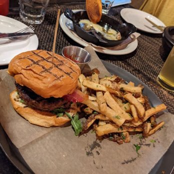 Running Goose - Gastropubs Near Me - Los Angeles, California Running Goose - Gastropubs Near Me - Los Angeles, California