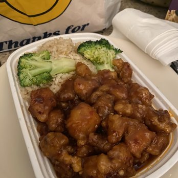 Shangri-La - General Tso's Chicken - Japanese Near Me - Chattanooga, Tennessee Shangri-La - General Tso's Chicken - Japanese Near Me - Chattanooga, Tennessee