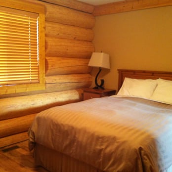 Alpine Meadows Resort - Hotels Near Me - Thompson-Nicola Regional District, British Columbia