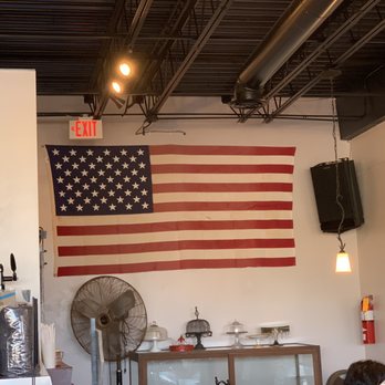 Robin Simmons Bakery - Desserts Near Me - Virginia Beach, Virginia