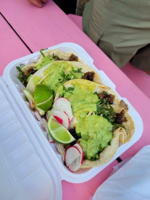 Derek food truck by null