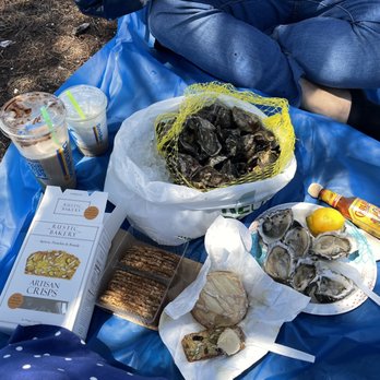 Hog Island Oyster - 5 dozen extra small Sweetwater oysters Cowgirl Creamery Red Hawk cheese - Seafood Near Me - Marshall, California Hog Island Oyster - 5 dozen extra small Sweetwater oysters Cowgirl Creamery Red Hawk cheese - Seafood Near Me - Marshall, California