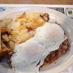 Riverside Diner - Eggs, corned beef hash, home fries, and toast.