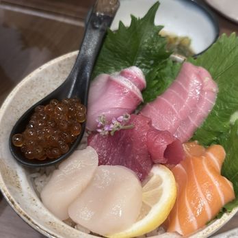 Tomoni - Chirashi - Japanese Near Me - Queens, New York Tomoni - Chirashi - Japanese Near Me - Queens, New York