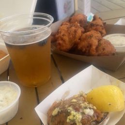 Stuffie, clam cakes and a wachusett blueberry... perfect!