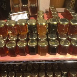 A broad variety of honeys. You can puchase nice gift cases with a mixed variety. Make for great gifts! A broad variety of honeys. You can puchase nice gift cases with a mixed variety. Make for great gifts!