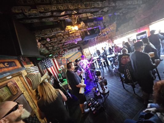 Mother's Tavern by null