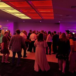 Viewpond Banquet Hall - Custom lighting with dance floor