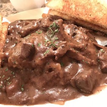 Pine Brook Inn - American Near Me - Cambridge, Minnesota