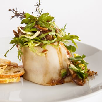 Restaurant Tandem - Un succés : Salade d'os à la moelle Reéservez-vite - French Near Me - Verchères, Quebec
