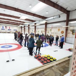 Detroit Curling Club - Beginners learning together