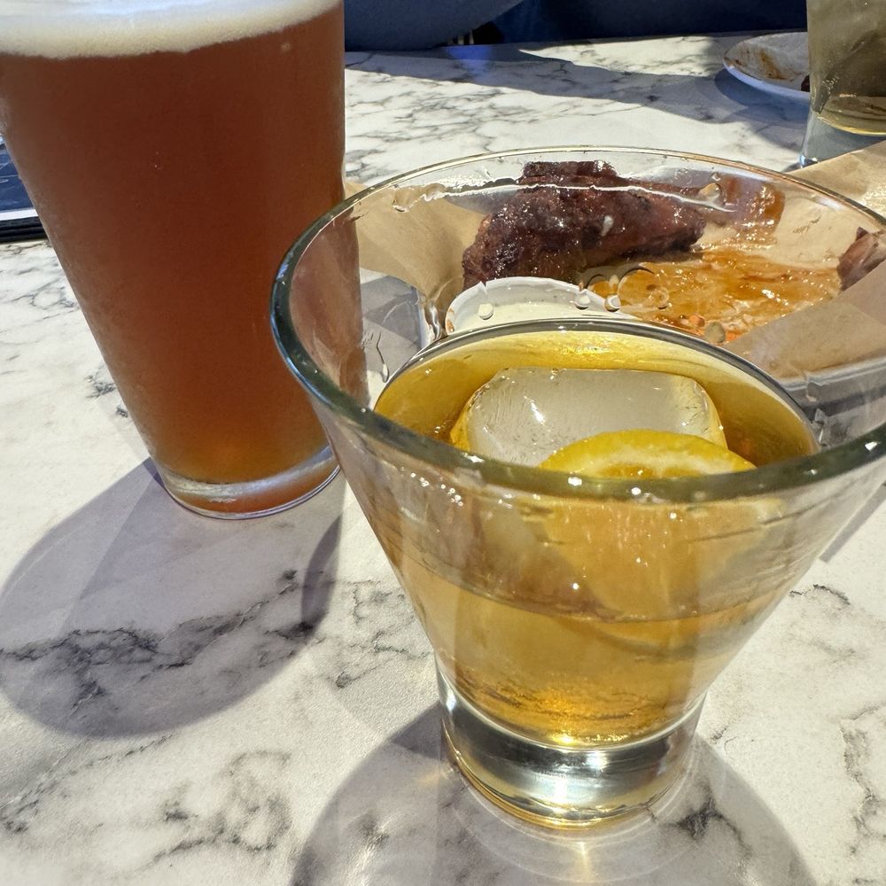 Giggy Ds - Double Fisting - Sports Bars Near Me - Meridian, Idaho Giggy Ds - Double Fisting - Sports Bars Near Me - Meridian, Idaho
