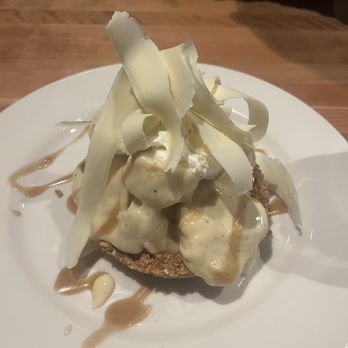 The White Chocolate Grill - AMAZING White Chocolate Banana Cream Pie - American Near Me - Phoenix, Arizona