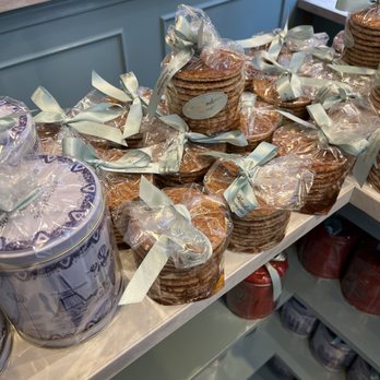 Van Wonderen Stroopwafels - Cute packages of stroop waffles to go - Desserts Near Me - Amsterdam, New Hampshire