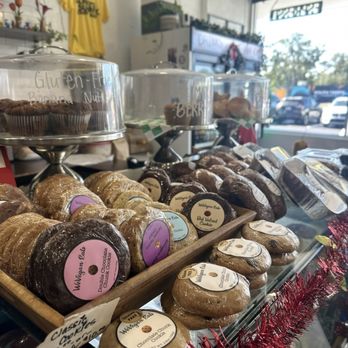 Wevegan Cafe - Bakeries Near Me - Tampa, Florida