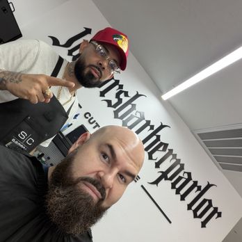 Junior's Barber Parlor - Come see my boy Jae!! - Barbers Near Me - Phoenix, Arizona Junior's Barber Parlor - Come see my boy Jae!! - Barbers Near Me - Phoenix, Arizona