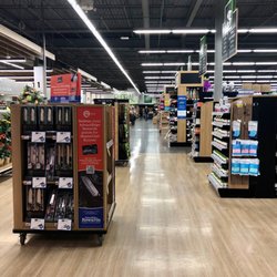 Market 32 By Price Chopper - Market 32 Glenville NY. Very clean, well kept, and modern. Nice store.