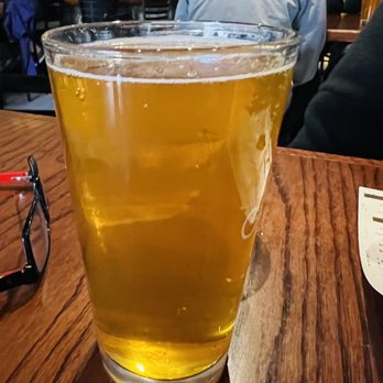 Wiley Gunters - Veil Thorn Lager (VA) - Burgers Near Me - Baltimore, Maryland