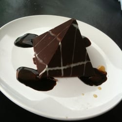 Luca - Chocolate pyramid
