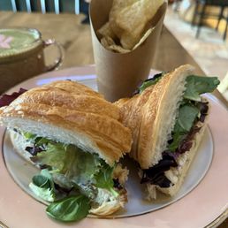 THE READING ROOM - Updated December 2025 - 207 Photos & 105 Reviews ...