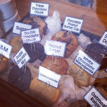 Insomnia Cookies - Ice Cream & Frozen Yogurt Near Me - Akron, Ohio