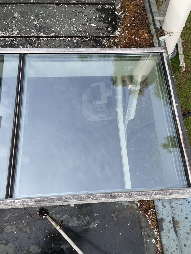 DR. GLASS WINDOW CLEANING Lynchburg, Virginia Window Washing