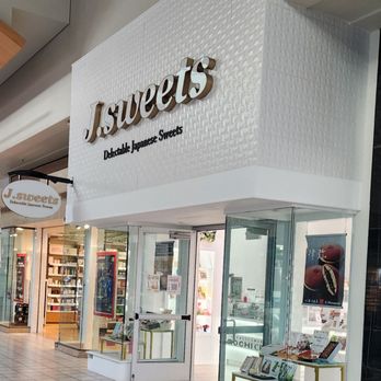 J.sweets - Exterior, near Nordstrom (5/5/25) - Desserts Near Me - Lynnwood, Washington J.sweets - Exterior, near Nordstrom (5/5/25) - Desserts Near Me - Lynnwood, Washington