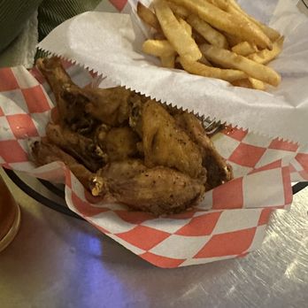 EatZ On The Corner - Lemon Pepper Wings - American Near Me - Pine Mountain, Georgia