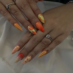 Lavish Nail Bar