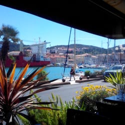 Chez Pujol - Jolie vue sur le port,  et bons produits locaux !