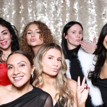 Stay LIT Photo Booth - Beverly Hills Health Center HoLITday Party! #MerryChrysler - Photo Booth Rentals Near Me Stay LIT Photo Booth - Beverly Hills Health Center HoLITday Party! #MerryChrysler - Photo Booth Rentals Near Me