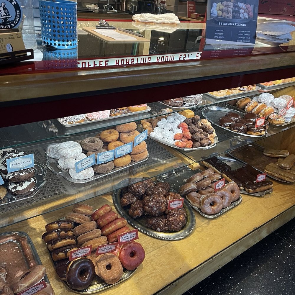 Top Pot Doughnuts - More donut pictures - Donuts Near Me - Seattle, Washington Top Pot Doughnuts - More donut pictures - Donuts Near Me - Seattle, Washington
