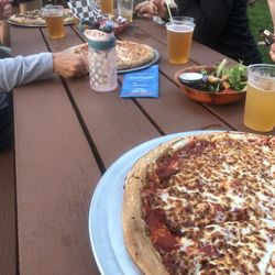 Dockside Lounge - Pizza