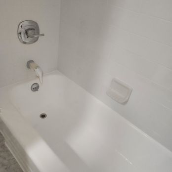 ProTub Refinish - This is my bathtub after Miguel glazed it!! I am sooo happy!! Love it!! - Refinishing Services Near Me - Cerritos, California