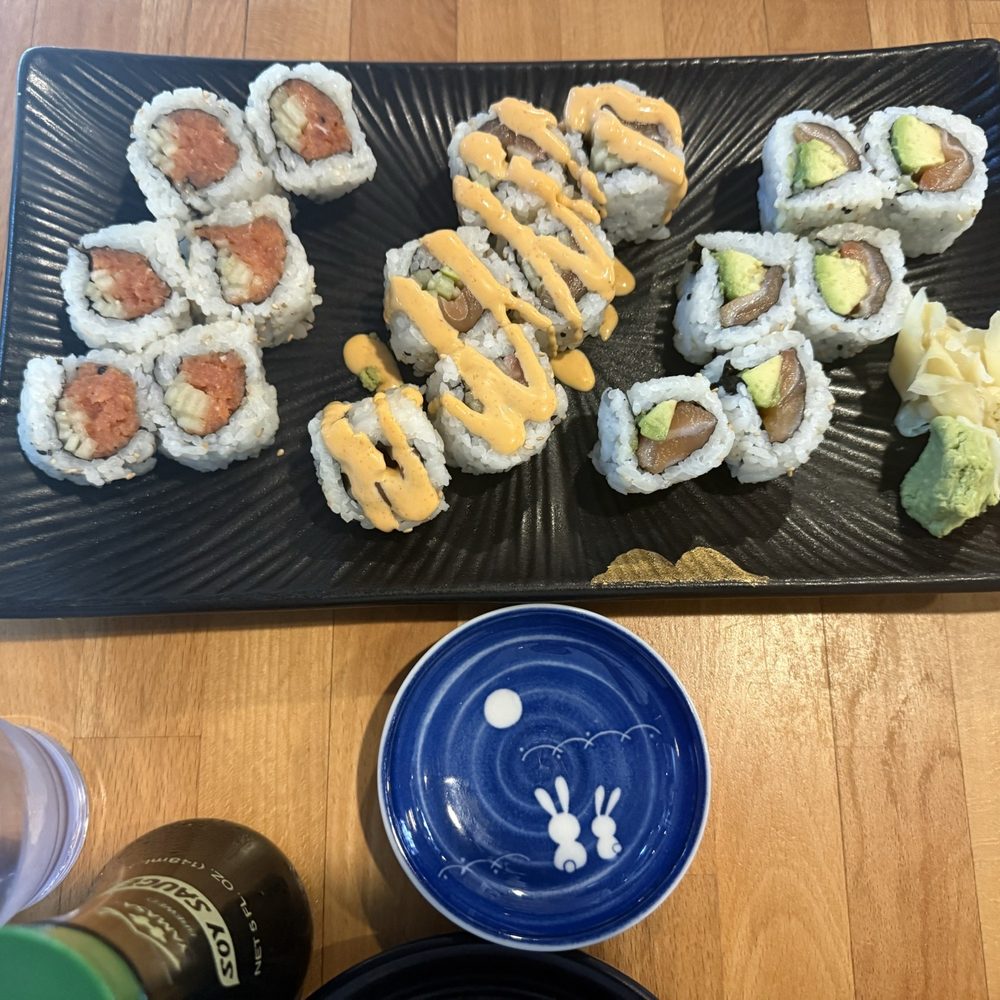 Kusshi - lunch sushi - Sushi Bars Near Me - Vienna, Virginia Kusshi - lunch sushi - Sushi Bars Near Me - Vienna, Virginia