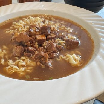 Little Ring Cafe - Spiced pork with instant noodles - Hong Kong Style Cafe Near Me - Markham, Ontario