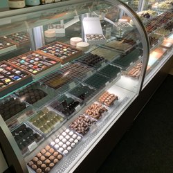 Favor Chocolate Boutique